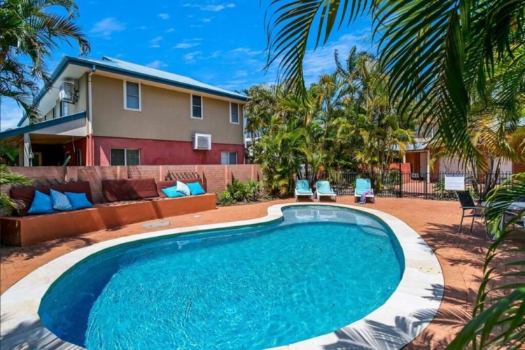 3 Bedrooms Cottage
