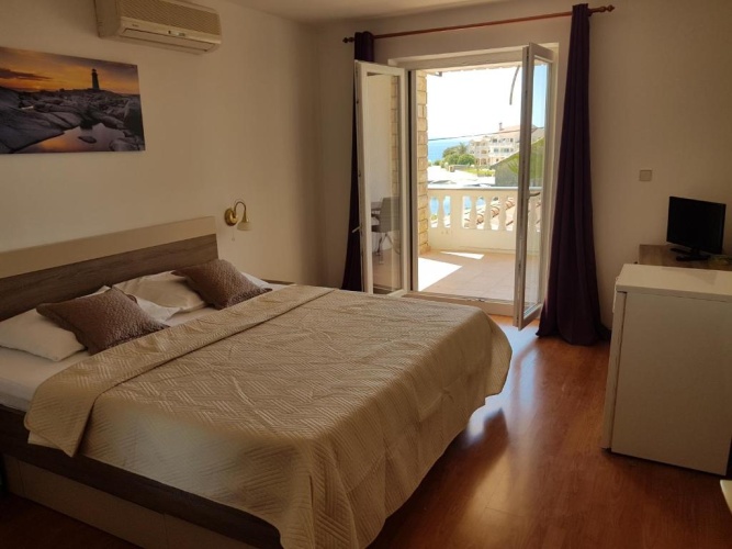 Standard Double room with balcony and with sea view