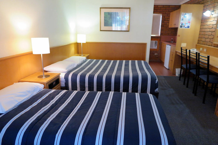 Summerhill Motor Inn