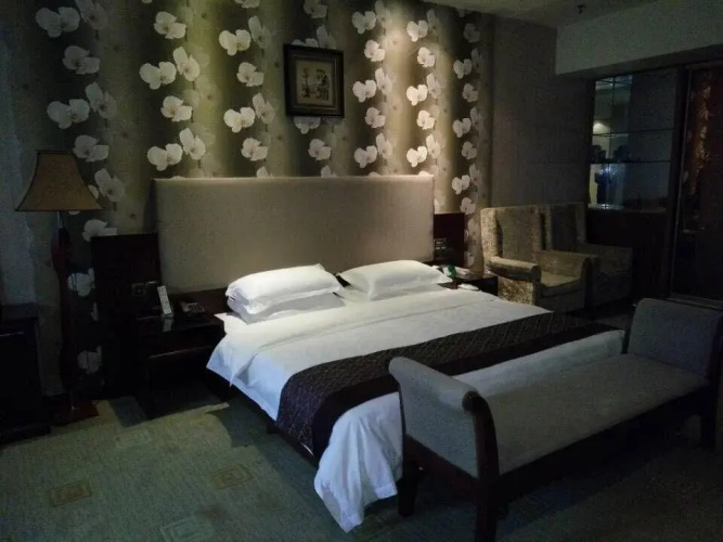 Xin Jiang Tian Hotel