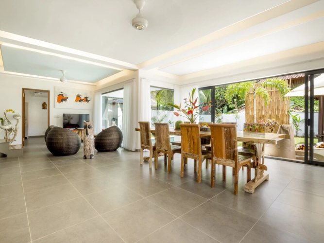 Villa Wiana by Villa Finder