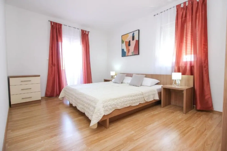 2 Bedrooms Apartment with balcony