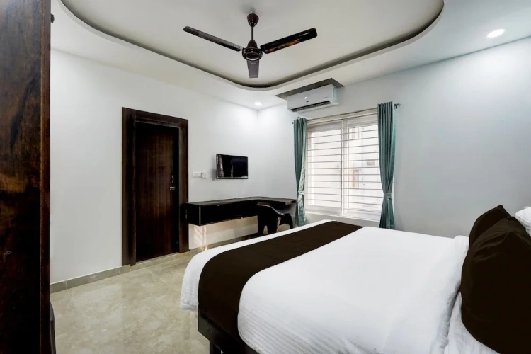 Standard Double Club room