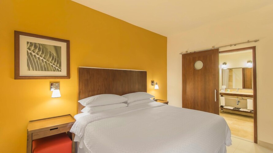 FOUR POINTS BY SHERATON PUNTACANA VILLAGE Over view