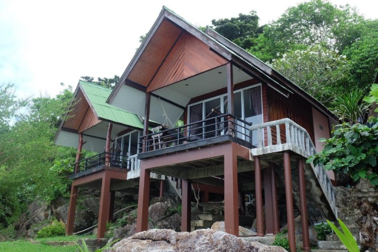 Bungalow with sea view