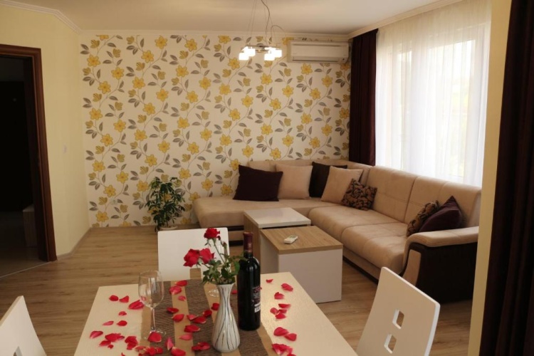 1 Bedroom Apartment