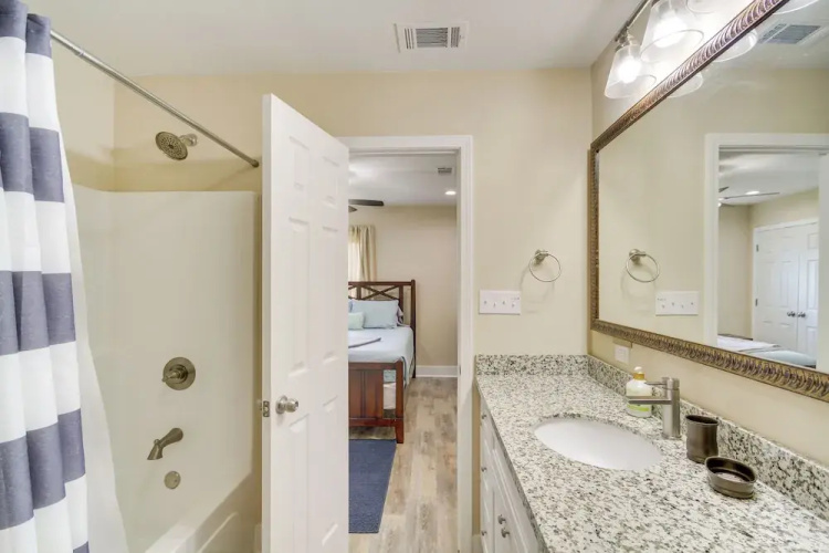 D'iberville Delight ~ 2 Mi From Beach & Casinos!