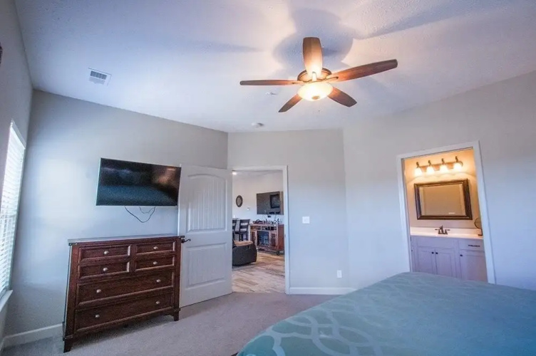 Top Tee A 3 Bedroom Condo