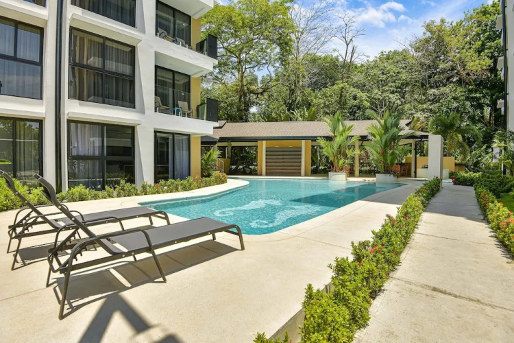 Heavenly View - 2 Bdrm Oceanview Apartment