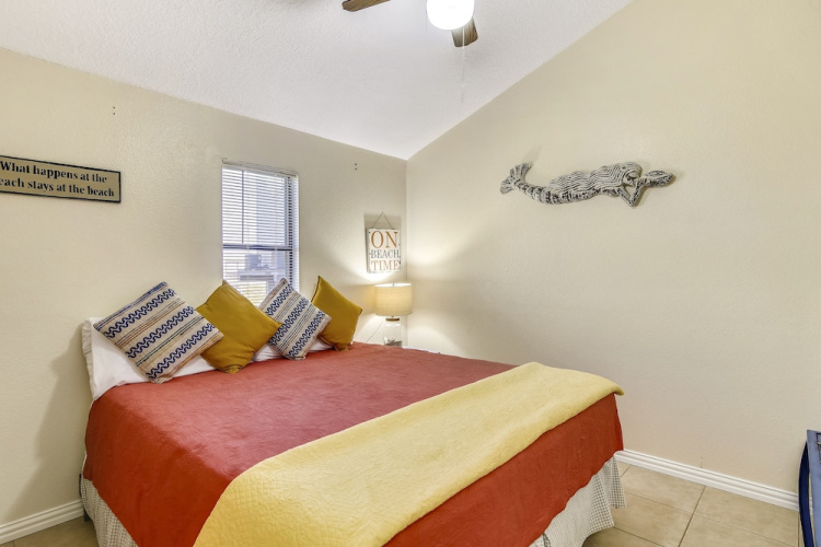 Beachfront Bliss 5 Br Home by RedAwning