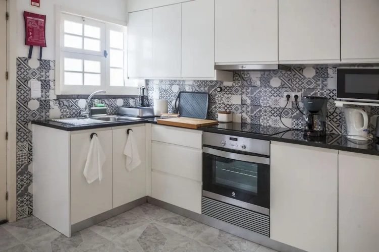 2 Bedrooms Classic Apartment