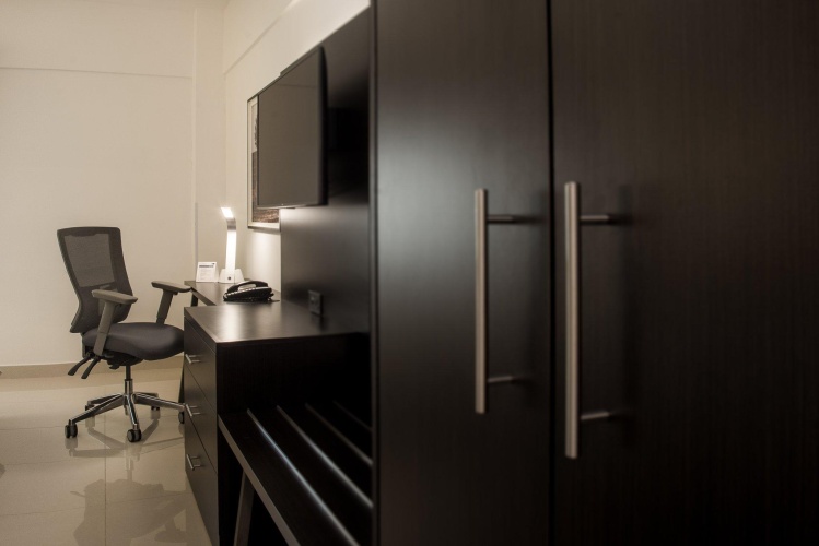 Standard Quadruple room with view