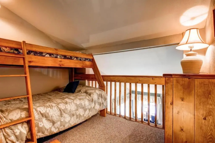Timbernest B7