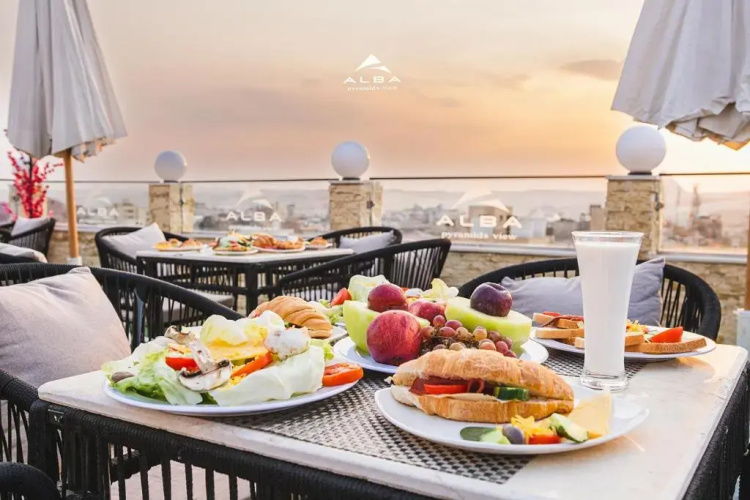 Alba pyramids view inn