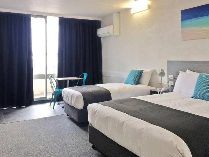 Bayside Hotel