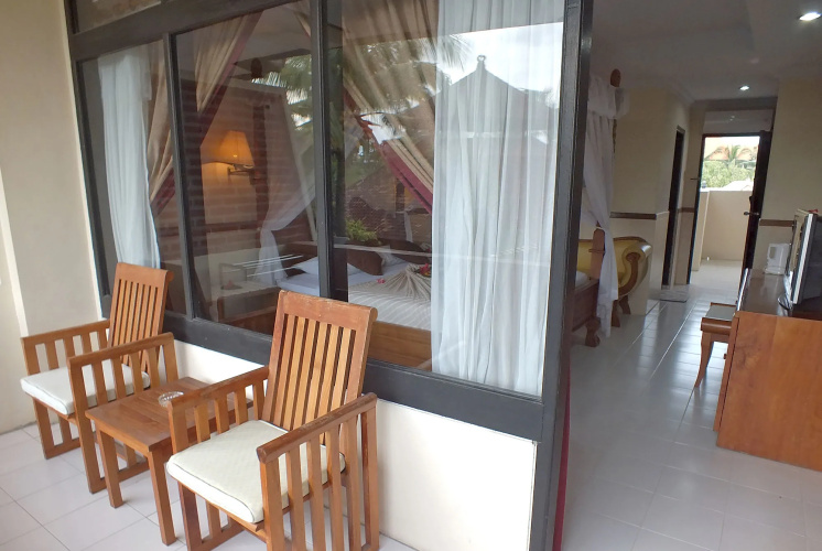 Palm Beach Hotel Bali