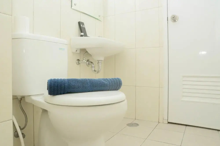Comfy 2BR Apartment @ Springlake Summarecon