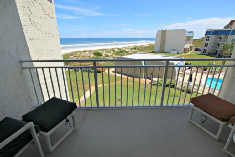 Tradewinds 53