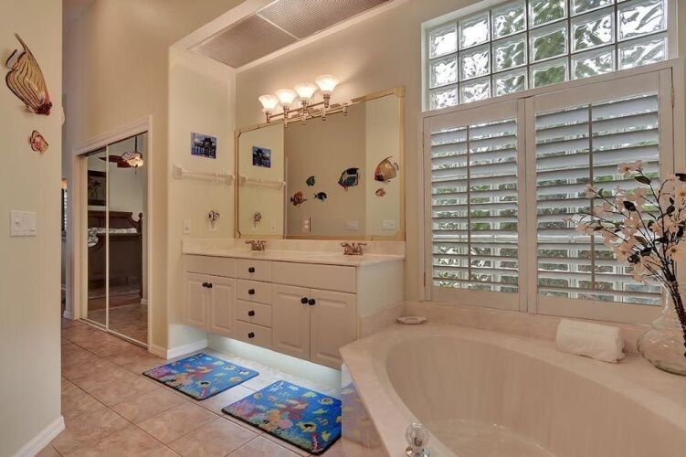 Timberline Drive Home Over view
