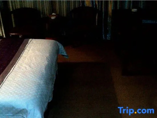 Zixing Dada Business Hotel
