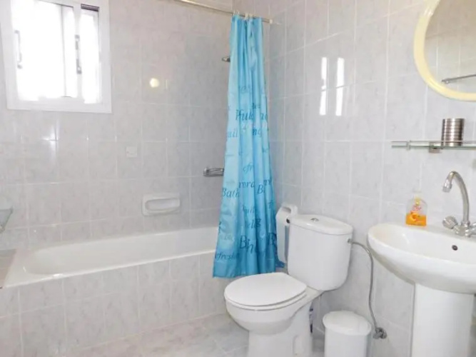 Emma's Place, 2 bedroom apartment with pool view