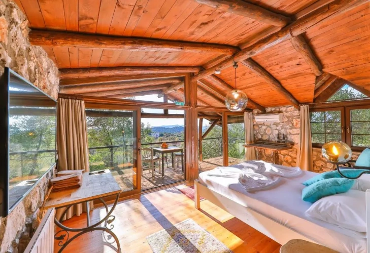 Deluxe Double room with balcony and with sea view