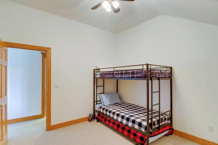 6 Bedrooms Cottage