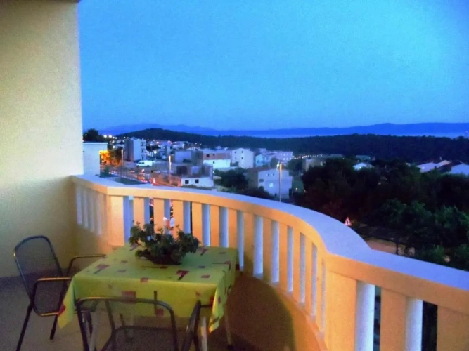 3 Bedrooms Apartment with sea view