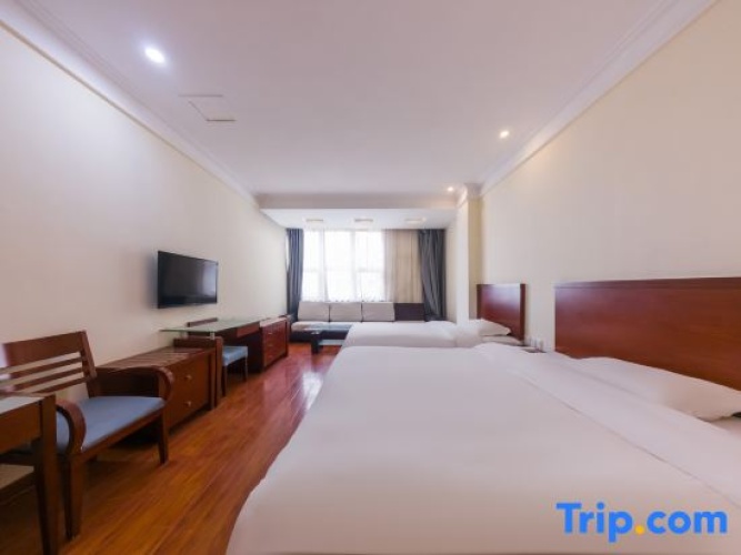 Deluxe Double Suite