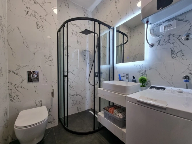 1 Bedroom Luxury Apartment