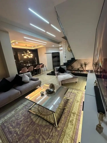 3 Bedrooms Villa with balcony