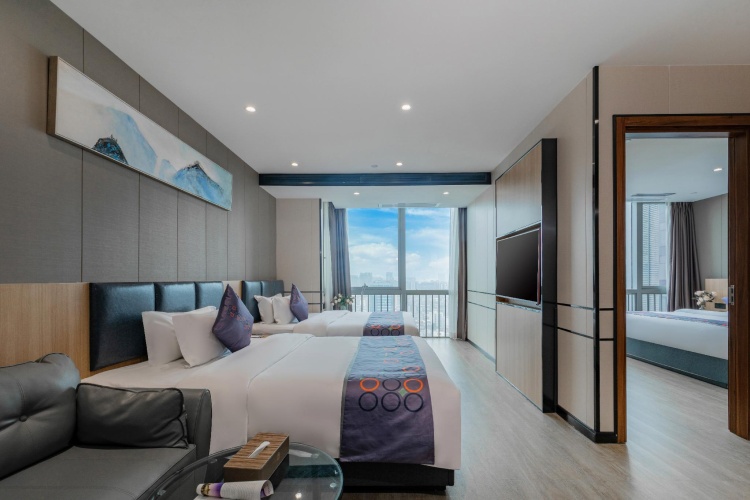 Triple Family Suite