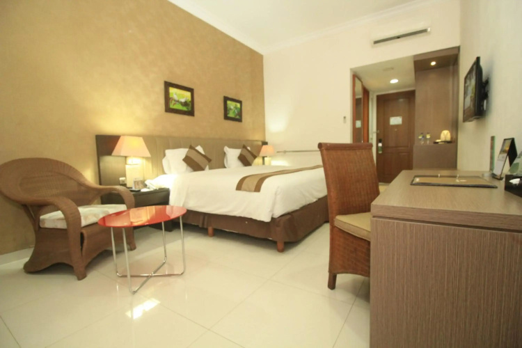 Hotel On The Rock