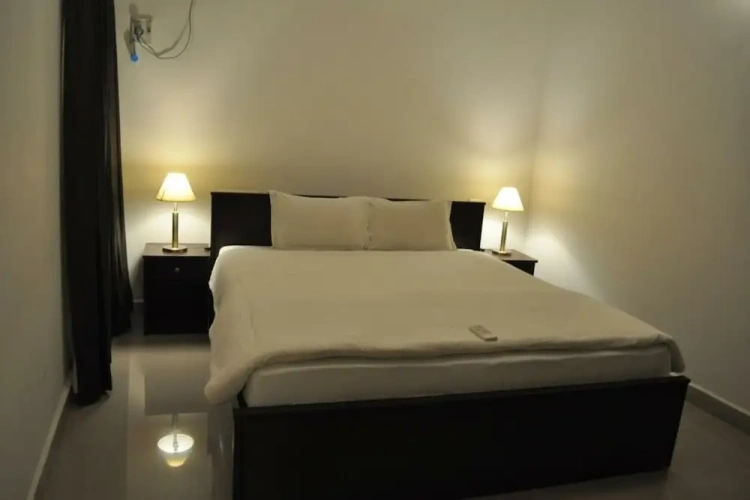 1 Bedroom Apartment with balcony