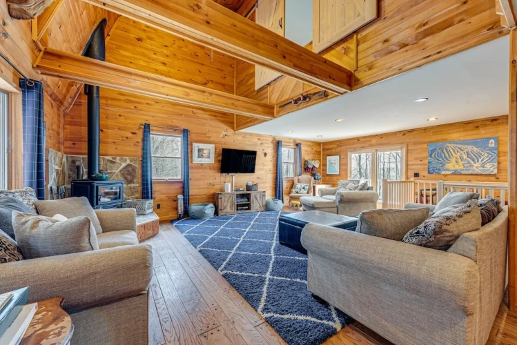 4 Bedrooms Cottage
