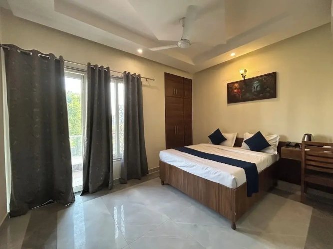 Superior Double room with city view