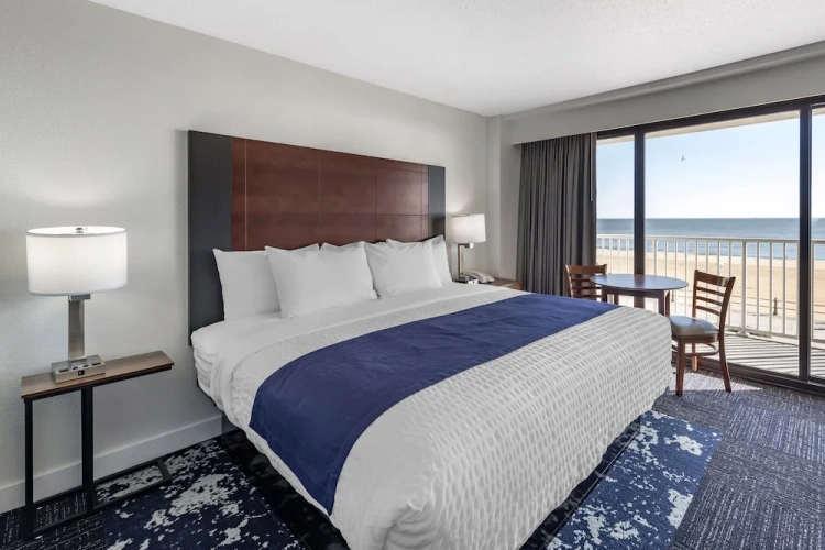 Standard room with balcony