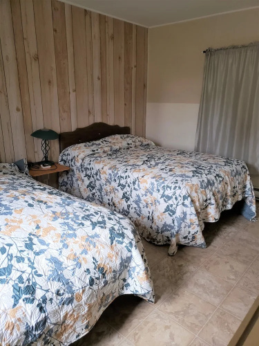 Joyce's Motel & Cottages