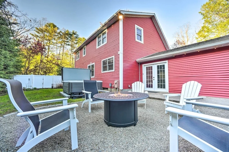 4 Bedrooms Cottage