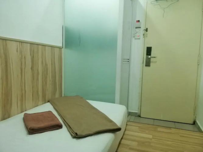 OYO 90028 Ragula Hotel