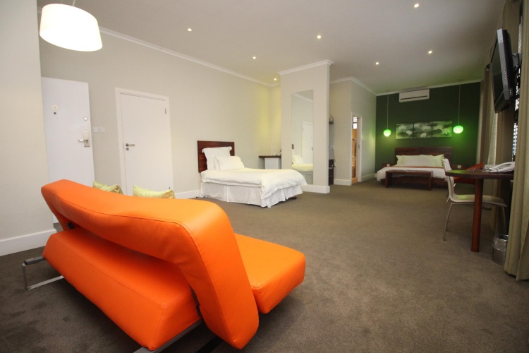 Twin Suite