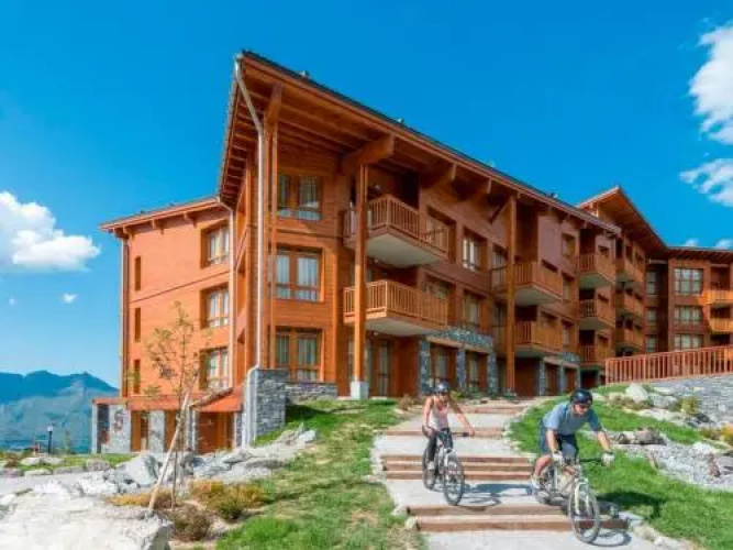 Apartment Monarques 301