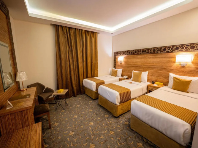 Standard Triple room