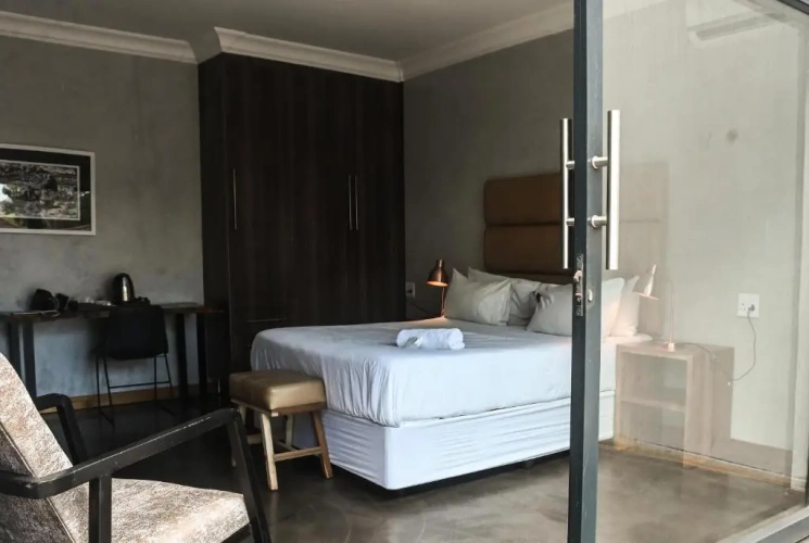Deluxe Double room with balcony