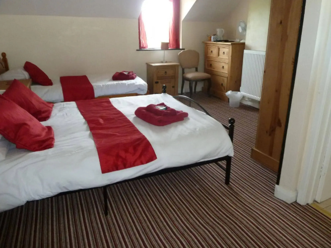 Mid Wales Inn