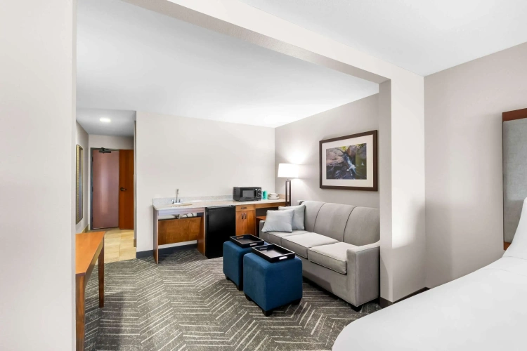 Quadruple Suite