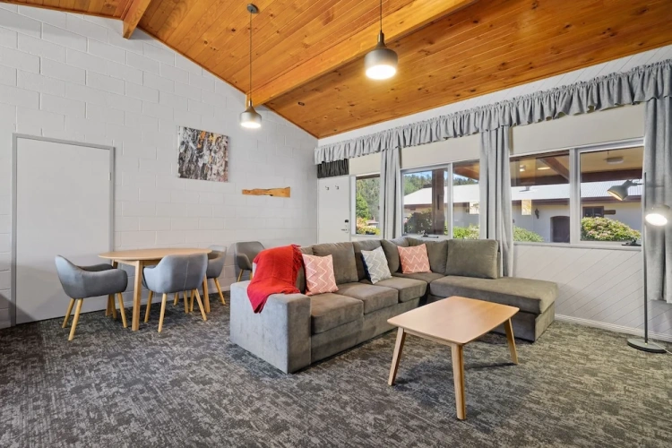 1 Bedroom Deluxe Apartment