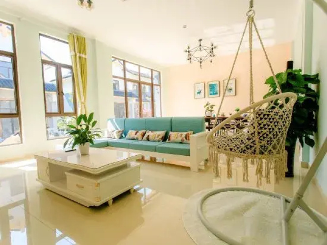 Linghai Xiaoshu Hotel