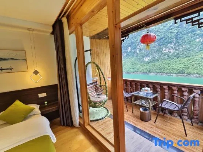 Standard Double room with balcony and with river view
