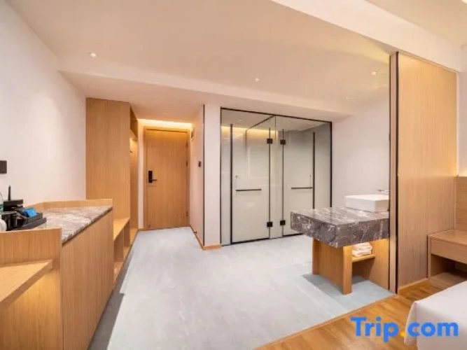 Deluxe Twin Family room with river view
